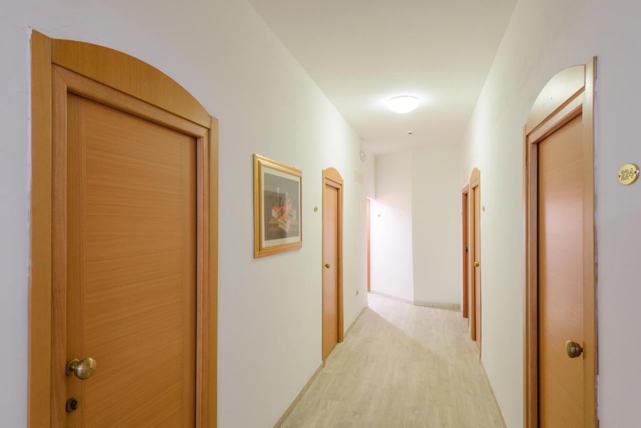 Hotel Clipper Cattolica Exterior photo