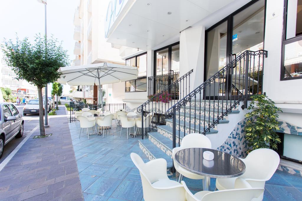 Hotel Clipper Cattolica Exterior photo
